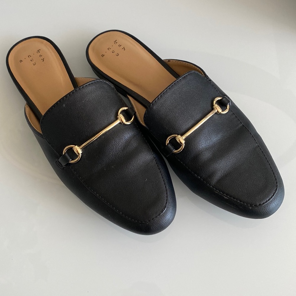 Loafer Slides.